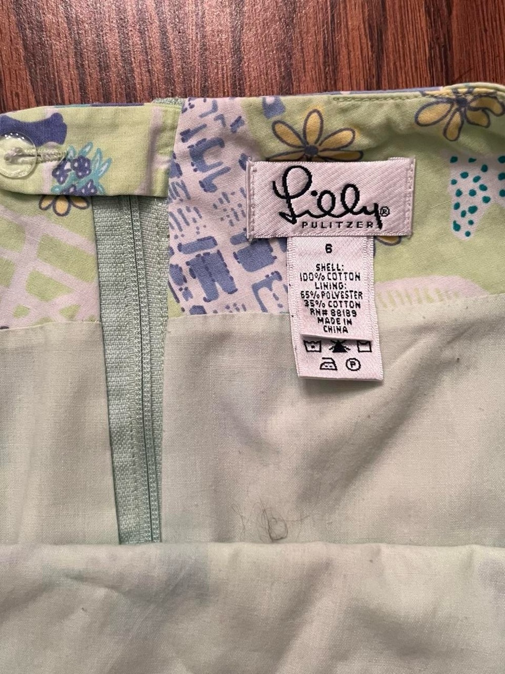 Rare Lilly Pulitzer Low Riders Mini Skirt with Teal, Purple & Blue Horse Print - Picture 2 of 6
